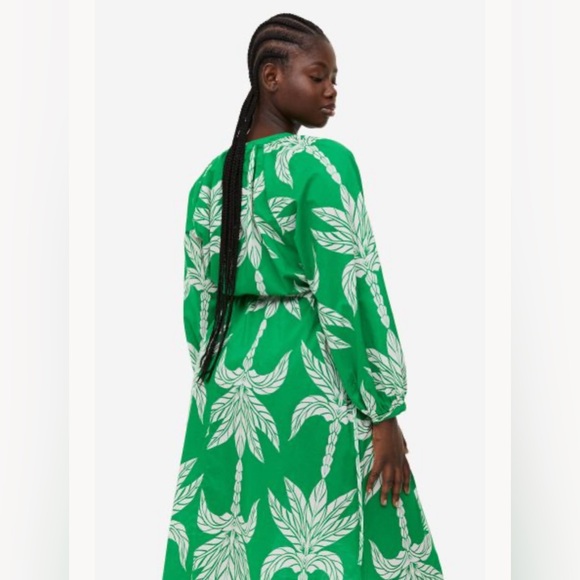 H&M NWT drawstring waist midi dress - Size M - Picture 5 of 8